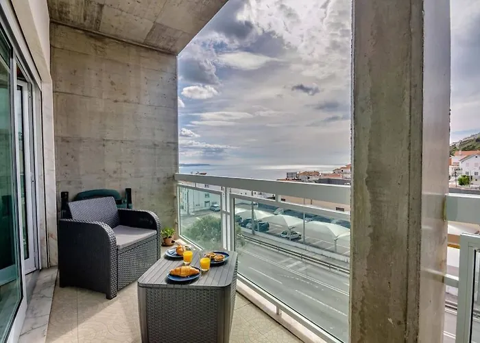 Edificio Horizonte Назаре